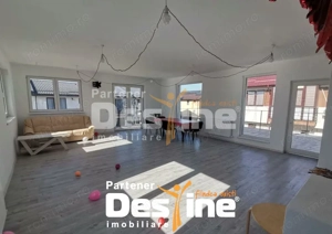 Vila spatioasa + teren 562mp, pentru locuit/spatiu comercial, Bragadiru