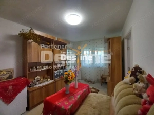 Apartament 2 camere 37 mp renovat mobilat utilat Tudor Vladimirescu, Roman