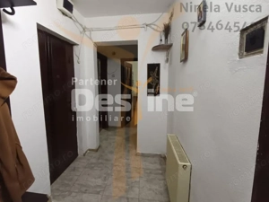  Apartament 3 camere decomandat cu spațiu de depozitare – Micro 11, Târgoviște
