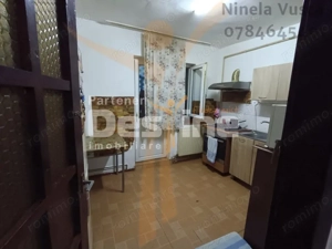  Apartament 3 camere decomandat cu spațiu de depozitare – Micro 11, Târgoviște - imagine 8