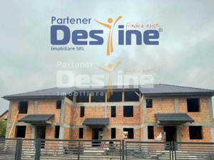 Case moderne tip triplex NZEB de vânzare în Brașov – zona Noua, lângă pădure-lac