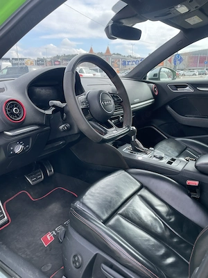 Audi RS3 Verde neon - imagine 2