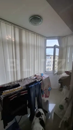 Apartament 3 camere decomandat, etaj 4, balcon, izolat – M11 - imagine 8