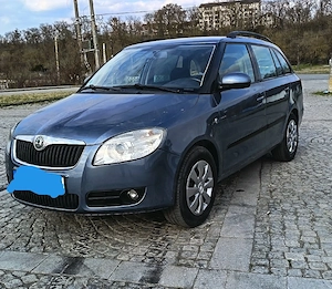 Vând Skoda fabia 2010