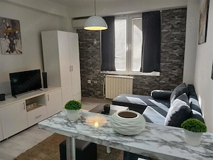 Garsoniera situata in zona Sectorului 6 - imagine 4