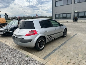 dezmembrez renault megane - imagine 2