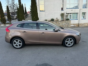 Volvo V40 D2 2016 - imagine 3