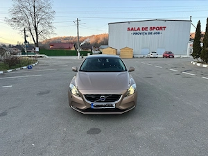 Volvo V40 D2 2016