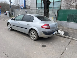 dezmembrez renault megane - imagine 4