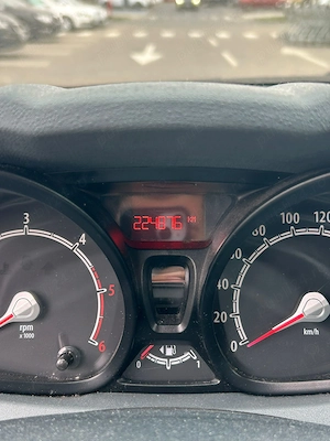 Ford Fiesta 1.6 TDCi ECOnetic - imagine 5