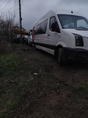 dez vw crafter 2461 cm 16 locuri - imagine 2