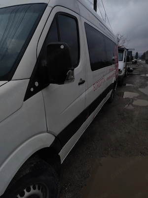 dez vw crafter 2461 cm 16 locuri - imagine 5