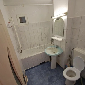 BUZIASULUI - 2 Camere transformat in 3 - Amenajat - Centrala proprie - imagine 8