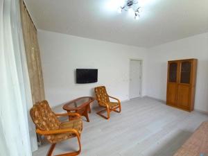 De inchiriat - 2 camere, parter, loc de parcare inclus - imagine 2