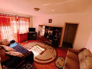 Apartament 3 camere, etaj 3 - Zonă bine cotată (str. M. Kogălniceanu) - imagine 4
