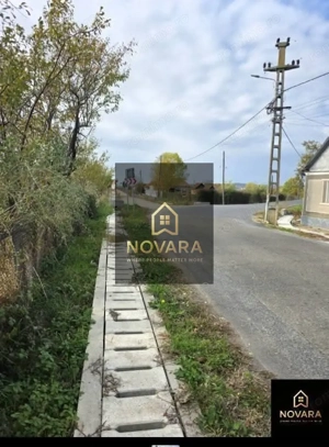 Teren la intrare Alparea