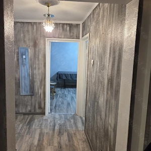 Decomandat 3camere ,2 bai Balcon mare,foarte calduris  - imagine 4