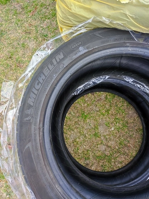 Vand 4 anvelope de vara Michelin 245 45 17 uzate cu 300 lei - imagine 4