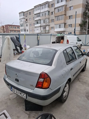 Renault Clio 2, an 2004, motor 1.5 dCi, funcțional pentru dezmembrări. - imagine 3