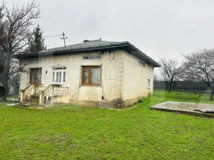 Casă din caramida, cu teren 1900 mp - Calinesti - imagine 8