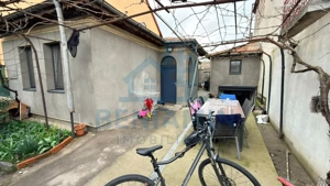 Casa + garsoniera-in-curte-langa-parc-ideal-locuinta-si-investitie