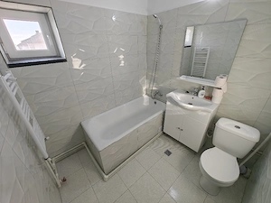 Apartament 3 camere decomandat Fetești 