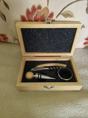 Set elegant accesorii vin Stanleybet cu 3 piese