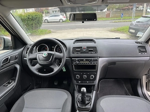 SKODA YETI SUV AN 2013 mot 2.0 tdi COMMONRAIL euro 5. consum 6 %km - imagine 8