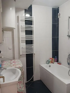 Apartament de doua camere in zona 13 Septembrie