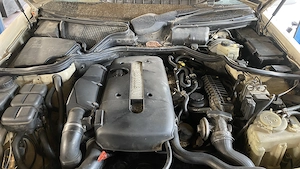 Dezmembrez Mercedes Benz E200 W210 2.2 CDI An 2000 611.961 - imagine 7