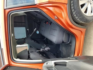 Tiguan. Cutie automata 4x4 - imagine 6