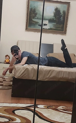 Pasiv caut activ(NU sunt escort)(Lasati mesaj pe whatsapp)