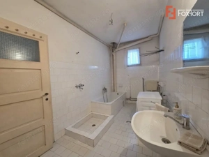 Casa de vanzare Parter + 2 Etaje |7camere | 350 mp utili | Zona UTA - imagine 11