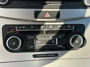 Volkswagen Passat CC  - imagine 9