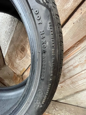 Anvelope de vara Bridgestone 215 45 R18
