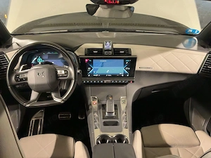 Garantie fara limita de kilometri DS7 Crossback Performance 1.6 PHEV AWD 300CP - imagine 8