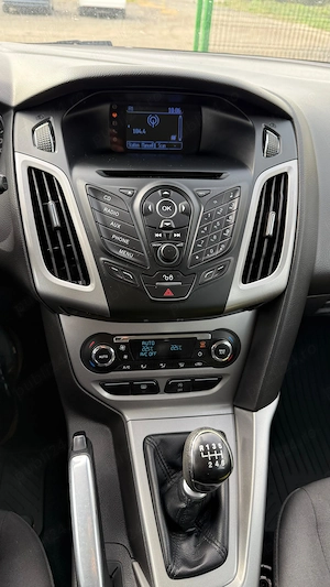 Ford Focus Mk3 Turnier Combi 1.6 TDCi EURO 5 * CLIMATRONIC Jante Al.16" * AN 2013 * Rulaj 195.000 km - imagine 9