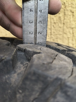 vand anvelope 225/75/16 - imagine 4