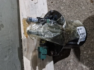 vand capac filtru motorina renault  - imagine 3