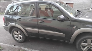 Vand Toyota Rav4 din 2004 - imagine 4