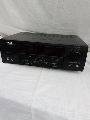 OCAZIE ! Amplificator Akai !