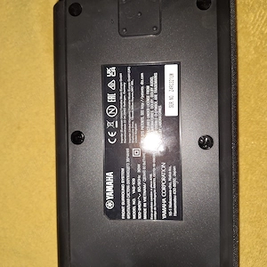 Vând  soundbar yamaha.
