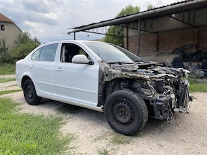 Dezmembrez Skoda Octavia 1.6 CHG CHGA Benzina GPL Euro 5 2012 - imagine 2