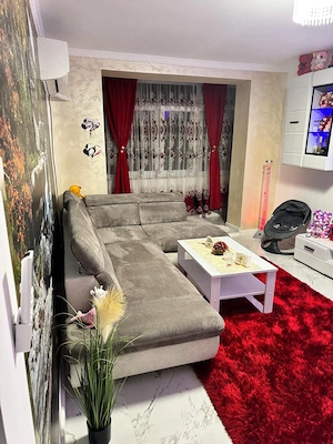 Vând apartament decomandat cu 3 camere cu suprafața utilă de 56,59 și balcon 3,42 complet mobilat! - imagine 2