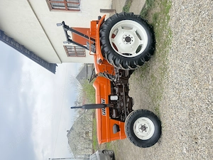 Vând tractor Fiat 450 - imagine 5