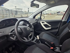 Peugeot 208 |1.0 benzina|  Garanție 12 luni| Înmatriculat |105.820 km| - imagine 7