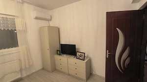 Inchiriez ap 2 camere decomandat si loc parcare - imagine 3