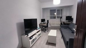 Inchiriez ap 2 camere decomandat si loc parcare - imagine 2