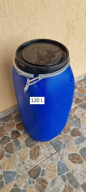 Butoi plastic cu capac si cerc 120 L