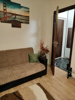 Închiriez garsoniera in cartierul Zorilor  - imagine 2